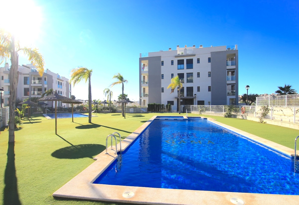 Resale · Apartment · Villamartin