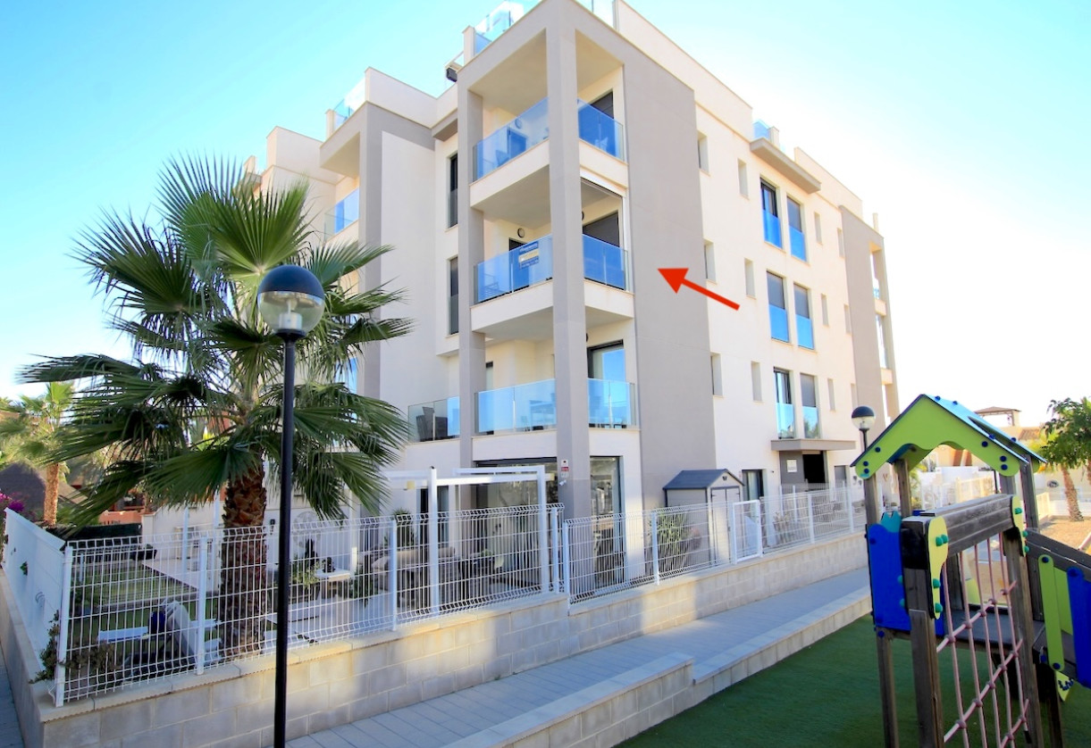 Resale · Apartment · Villamartin
