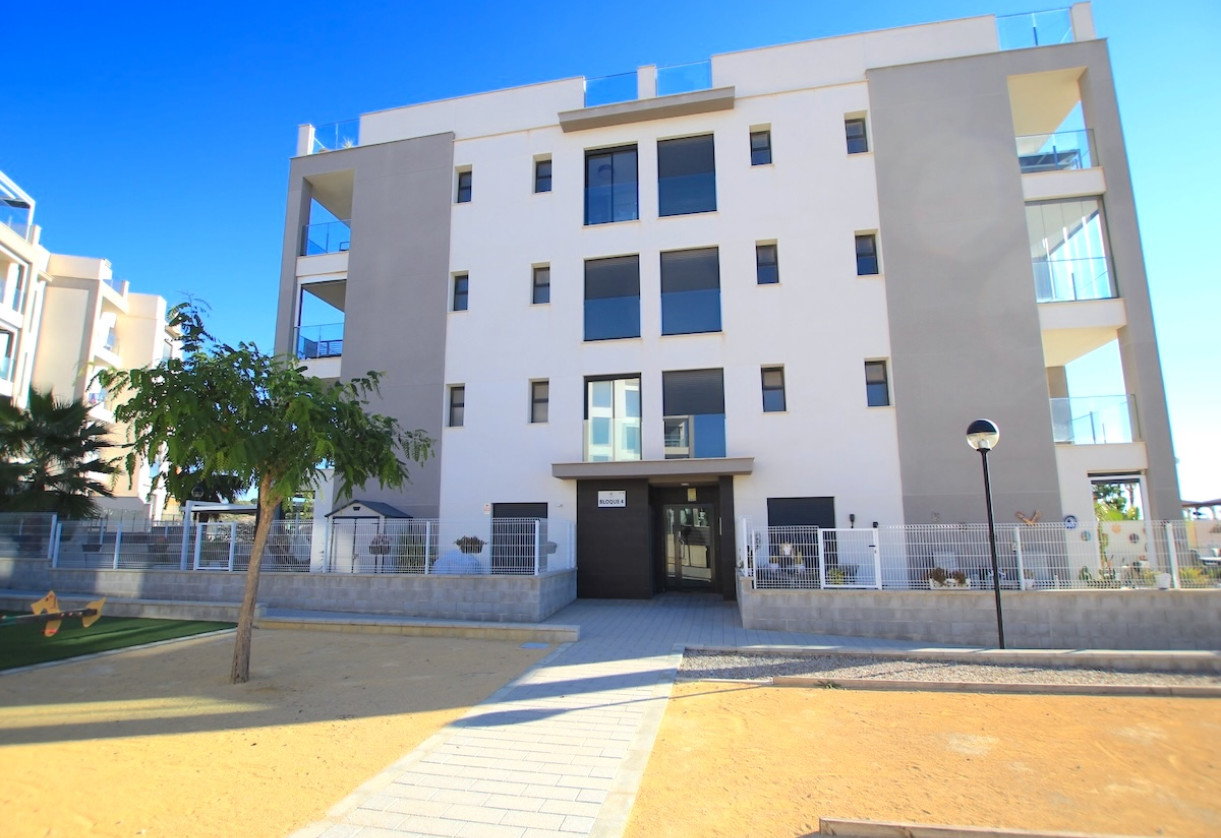 Resale · Apartment · Villamartin