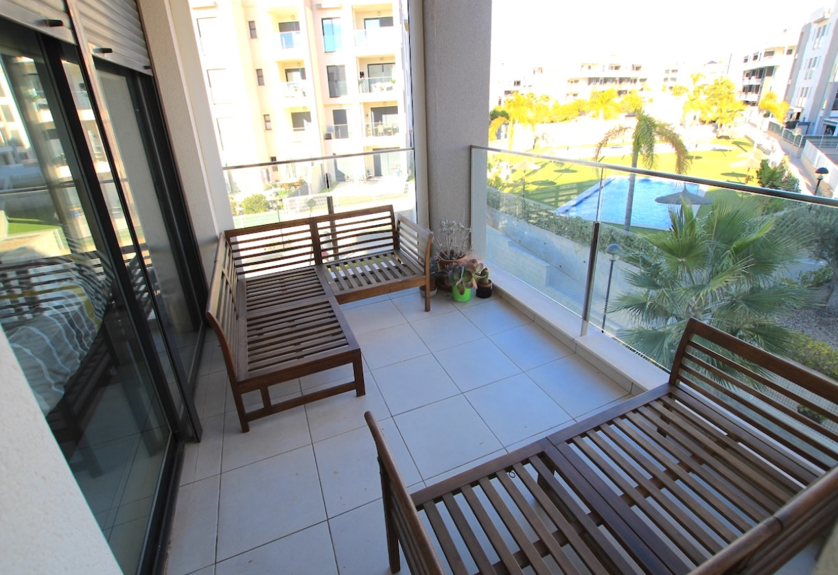 Resale · Apartment · Villamartin