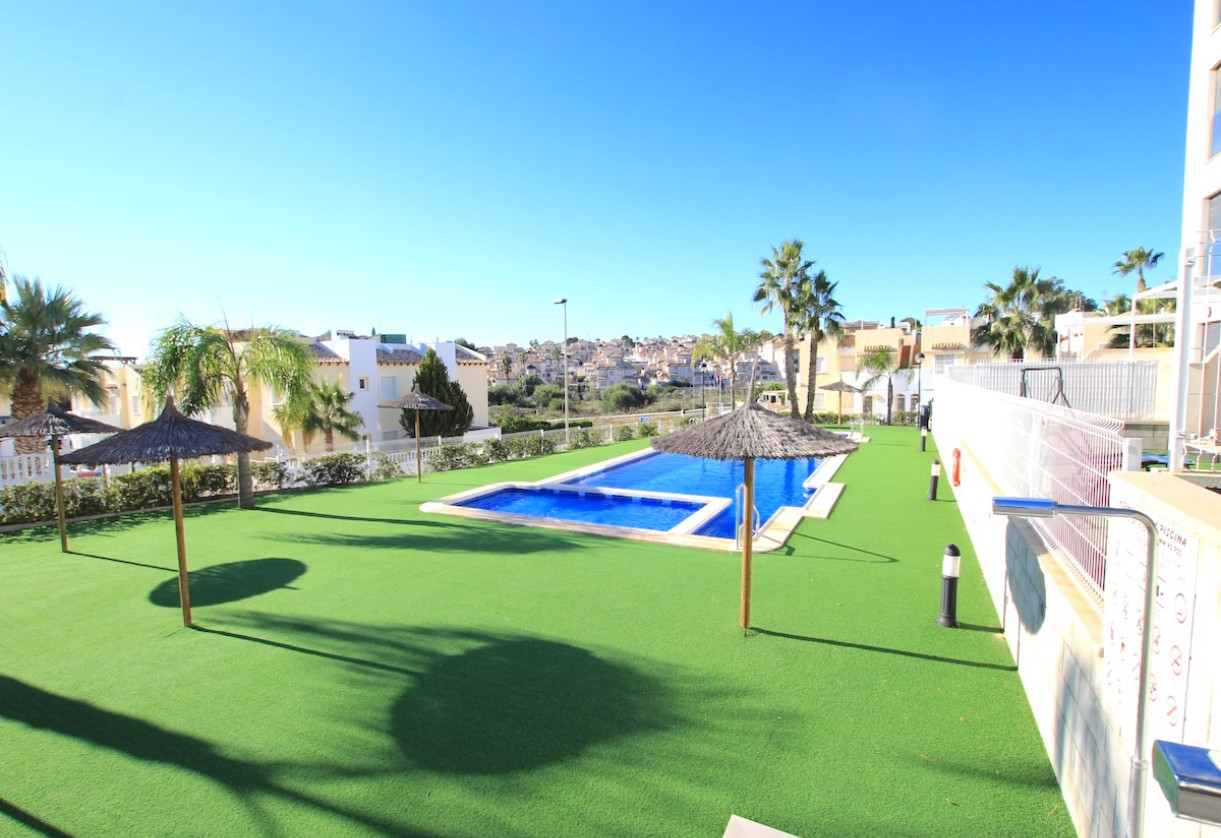 Resale · Apartment · Villamartin