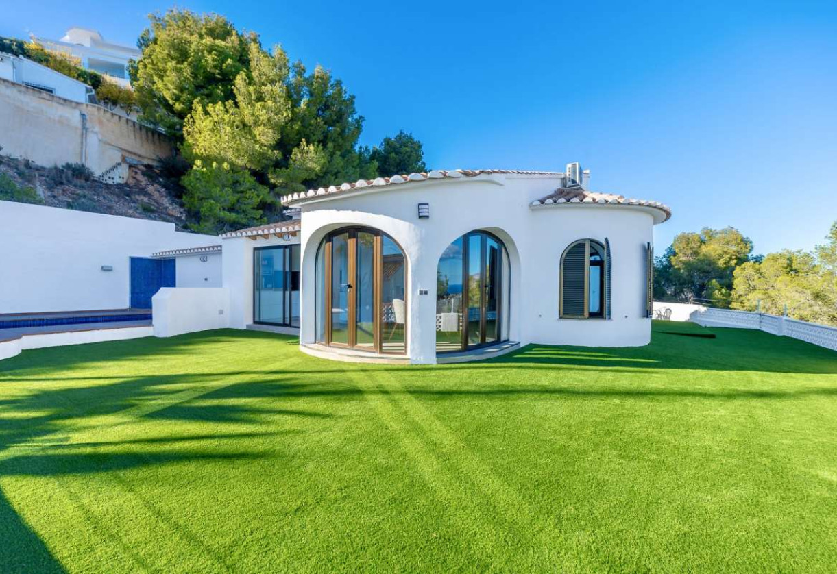 Resale · detached house · Calpe