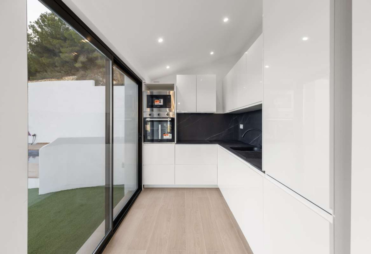 Resale · detached house · Calpe