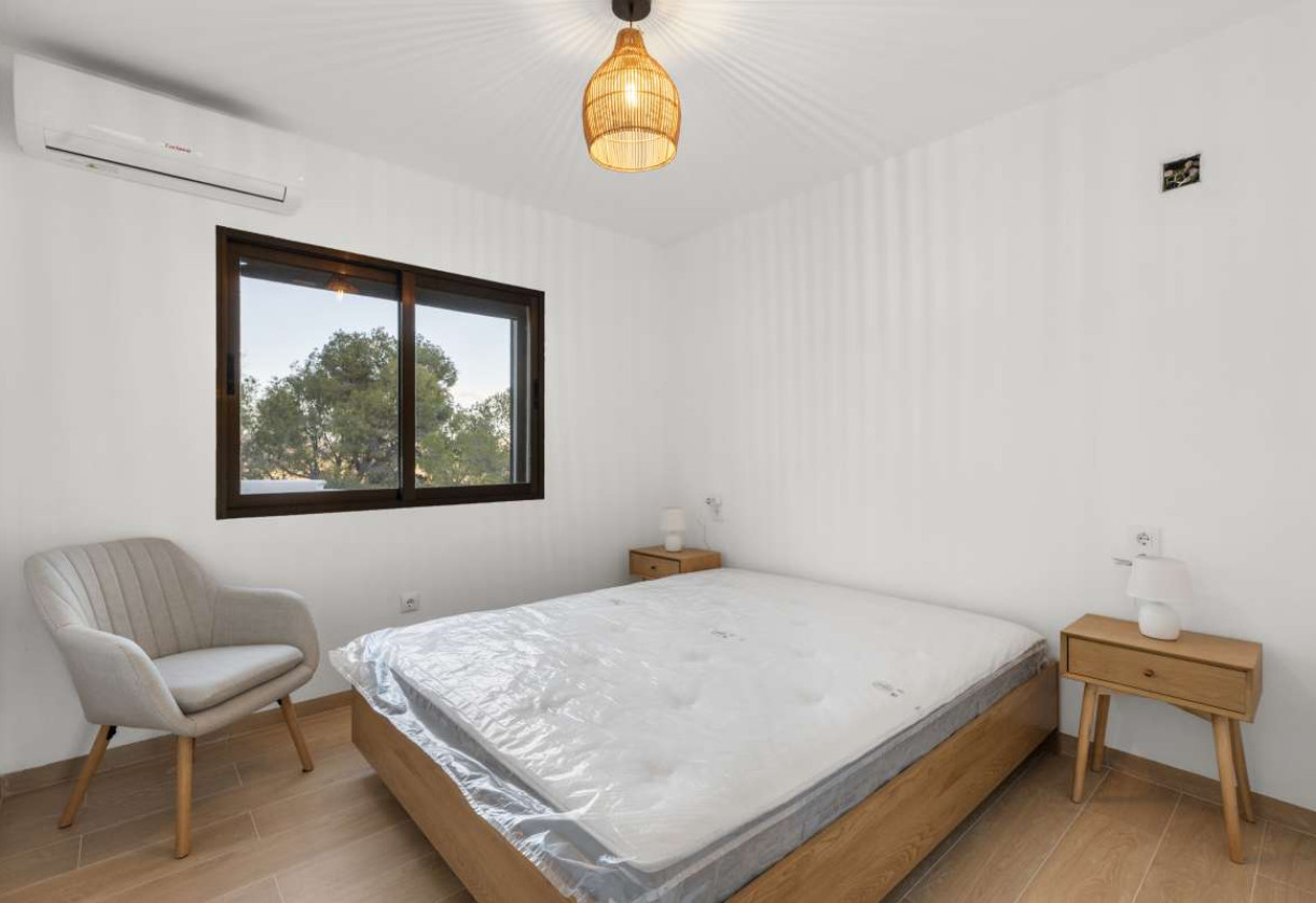 Resale · detached house · Calpe