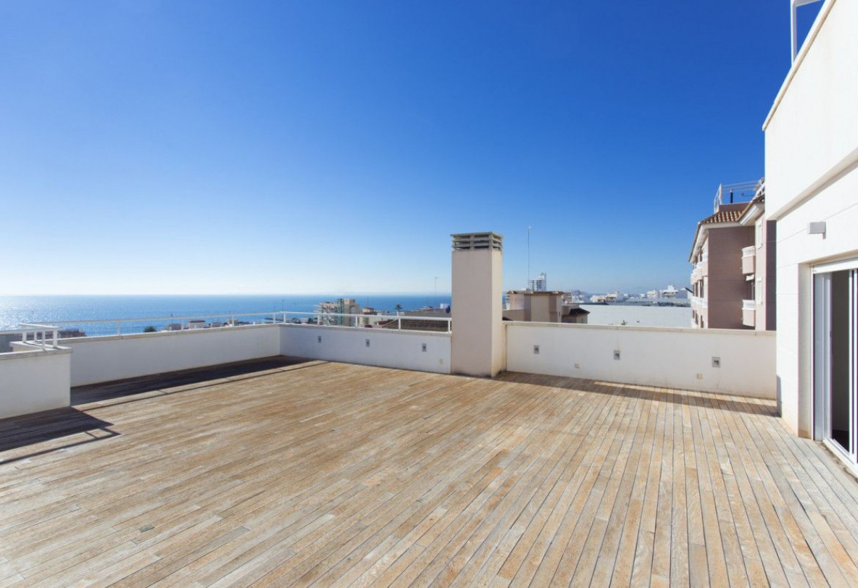 Rynek pierwotny · Terraced Houses · Santa Pola