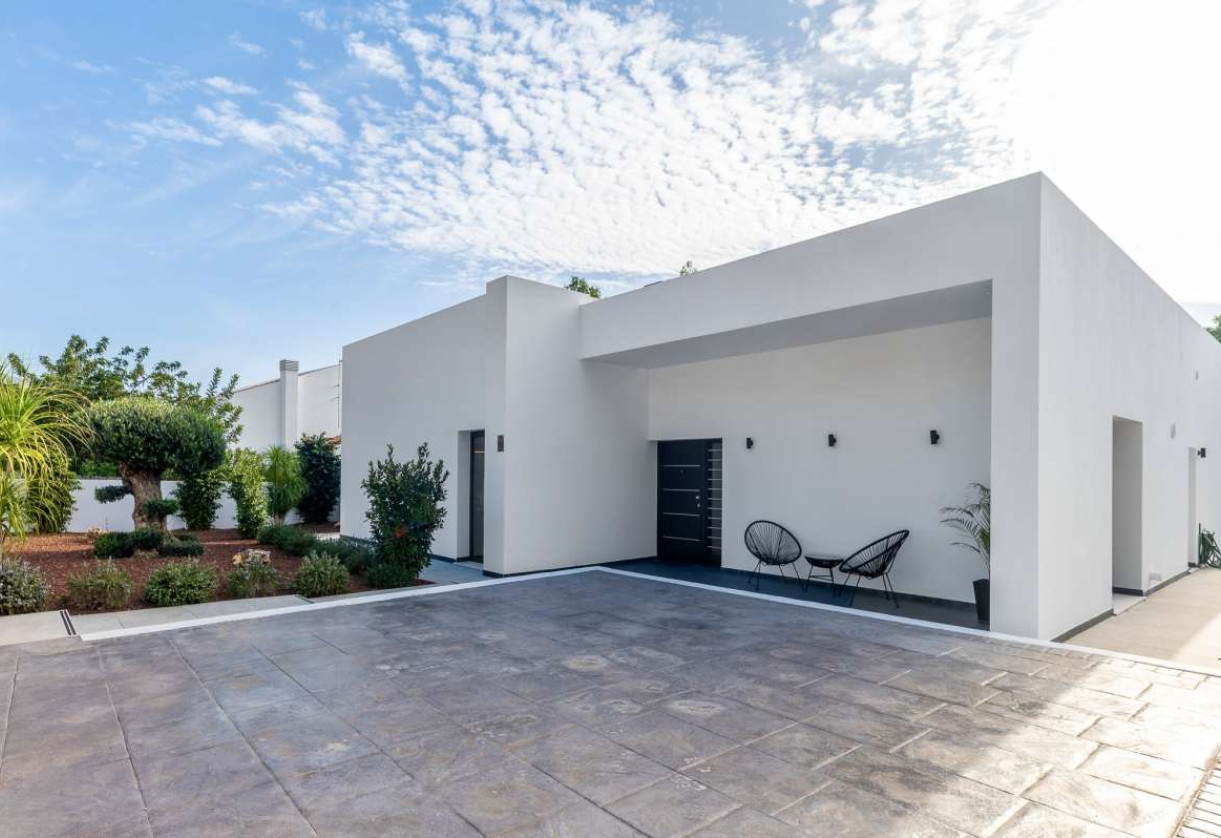 Sale · detached house · Altea