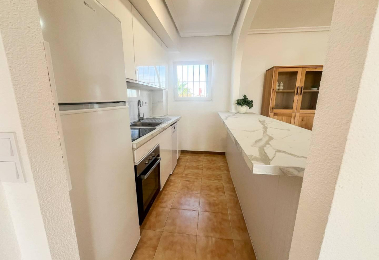 Reventa · APARTAMENTO · Torrevieja · Punta Prima