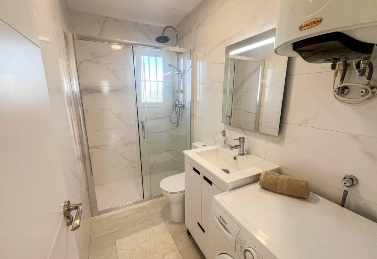 Reventa · APARTAMENTO · Torrevieja · Punta Prima