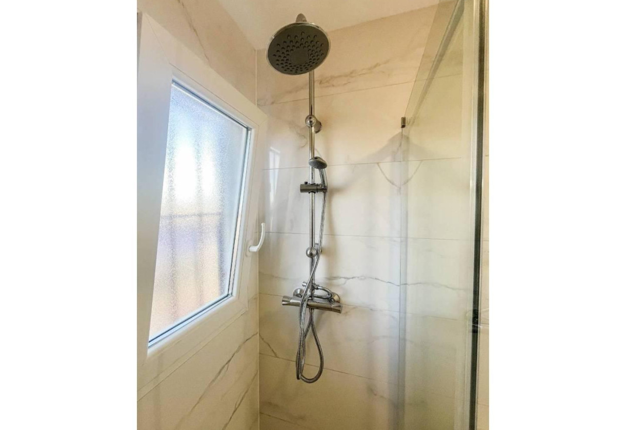 Reventa · APARTAMENTO · Torrevieja · Punta Prima