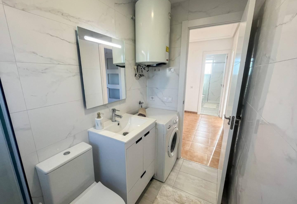 Reventa · APARTAMENTO · Torrevieja · Punta Prima