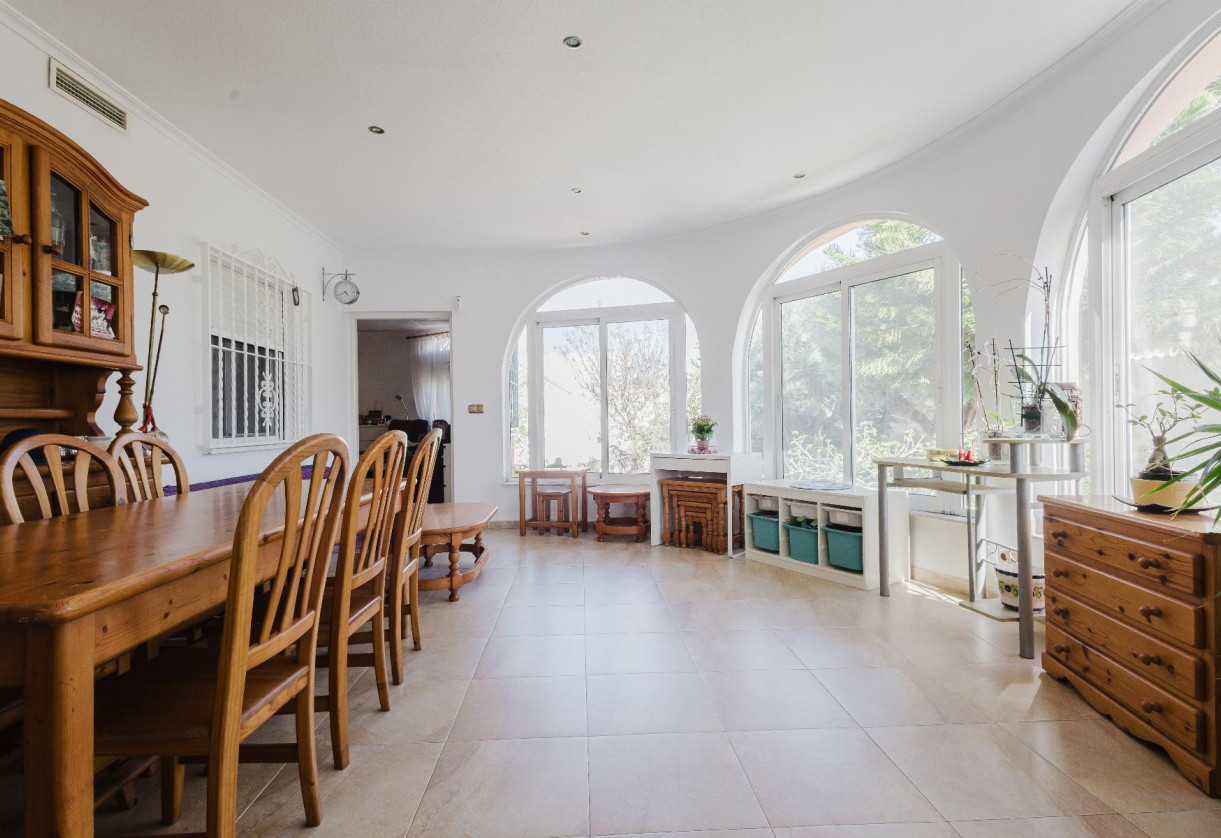 Resale · Chalet · Torrevieja · LA SIESTA