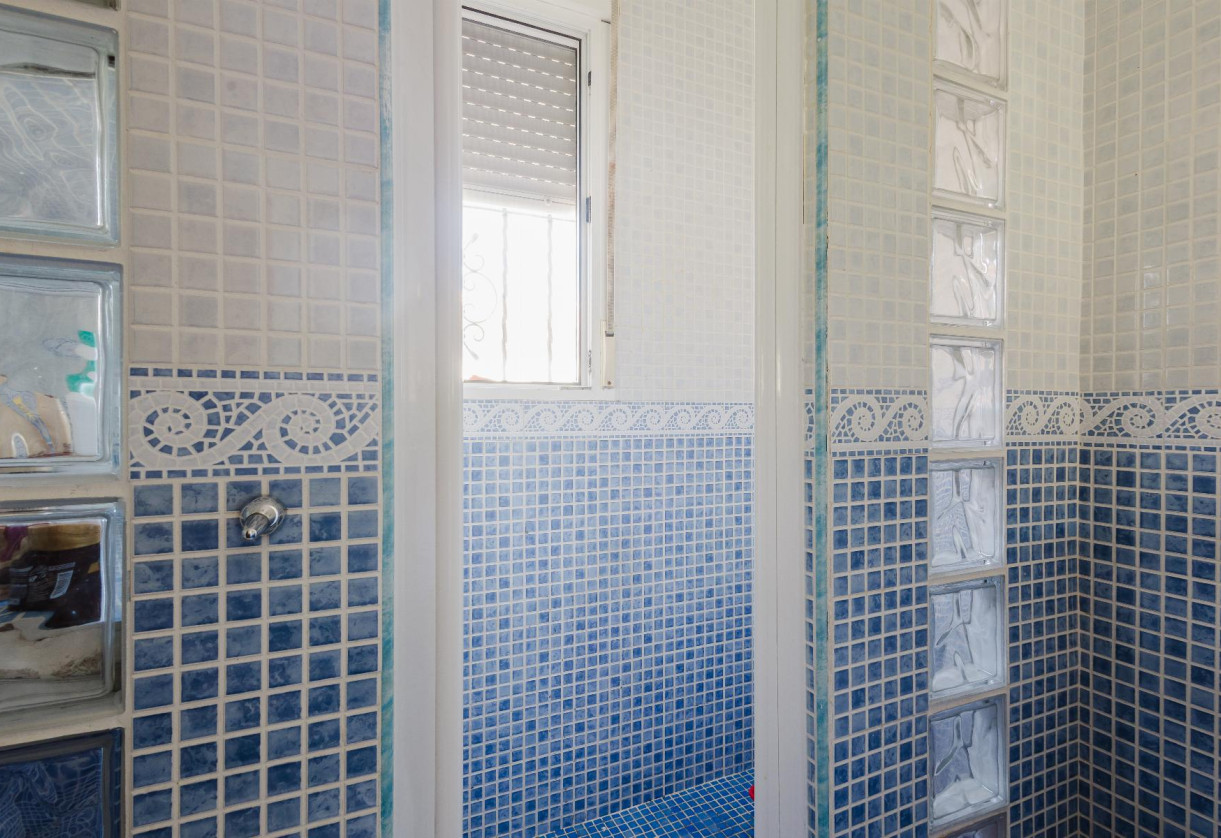 Resale · Chalet · Torrevieja · LA SIESTA