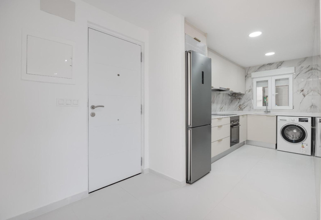 Resale · APARTAMENTO · Torrevieja · playa de los naufragos