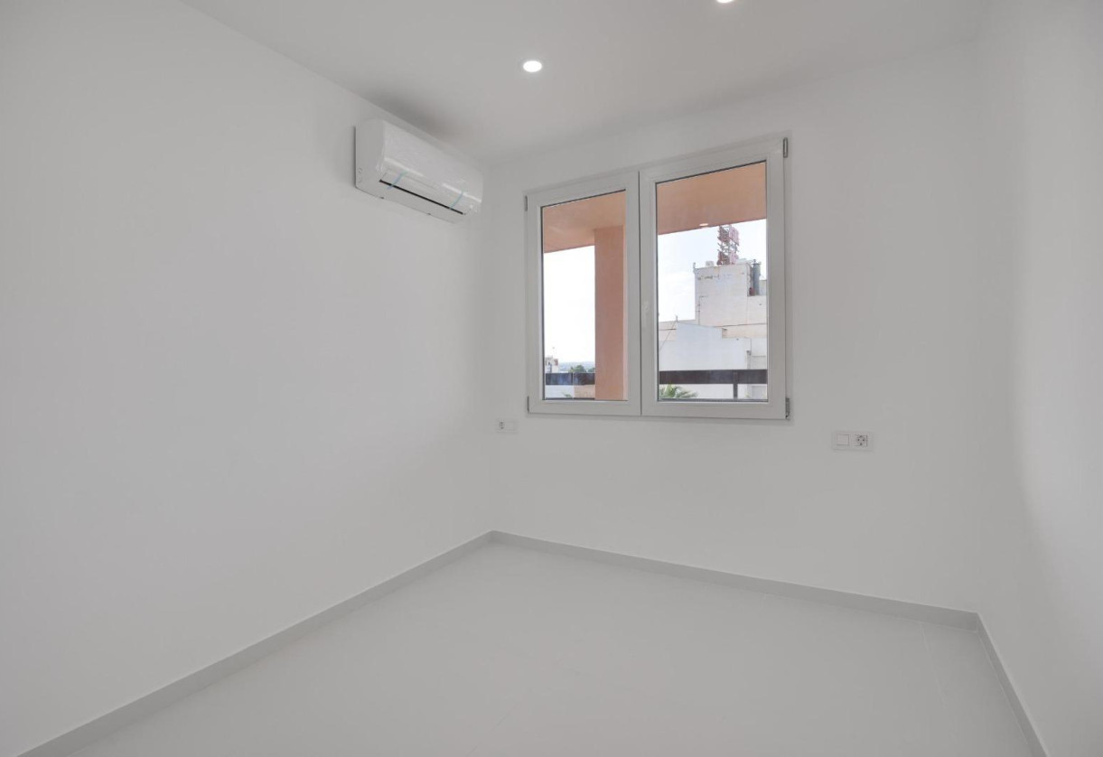 Resale · APARTAMENTO · Torrevieja · playa de los naufragos