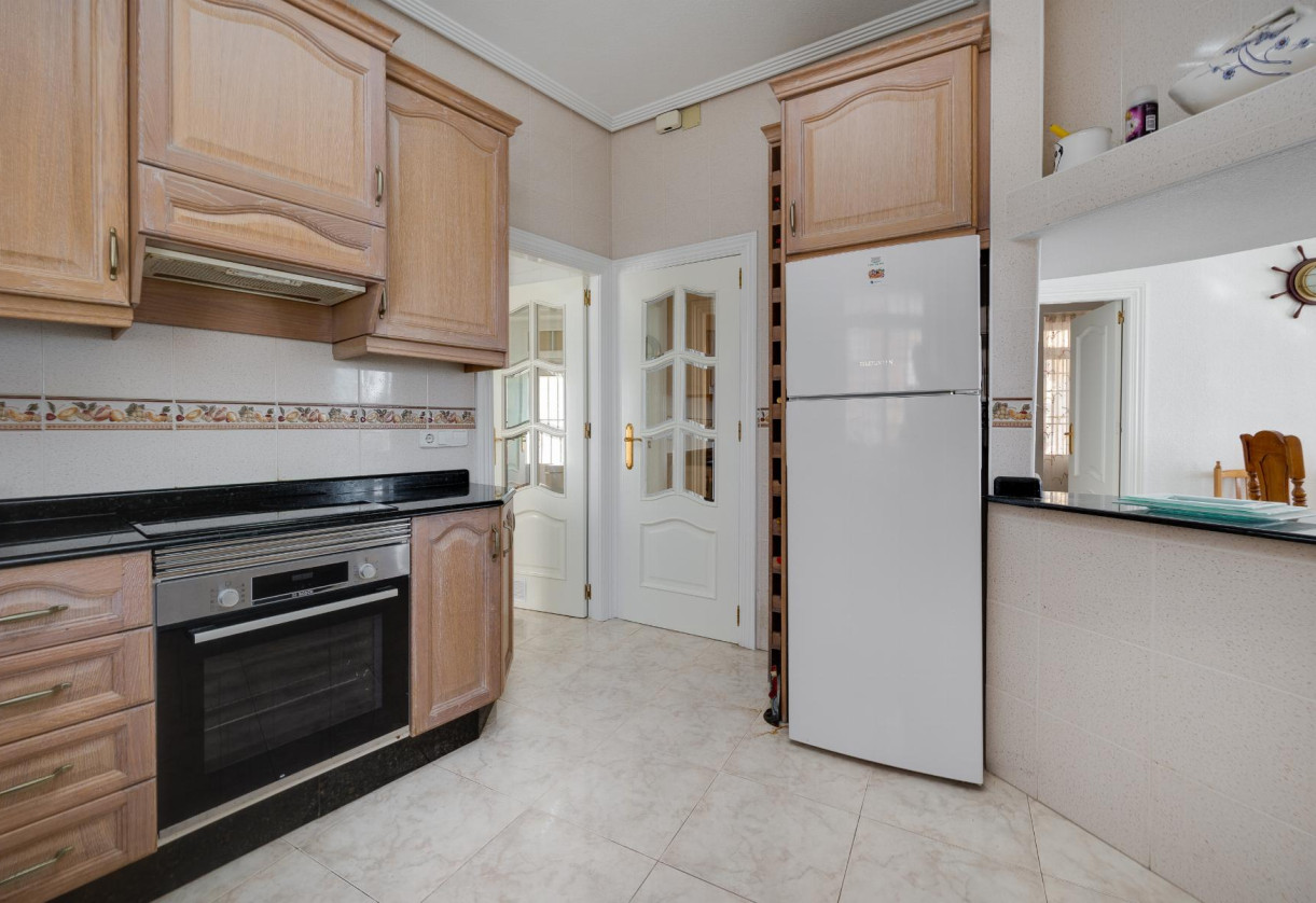 Rynek wtórny · APARTAMENTO · Torrevieja · Playa del Acequión