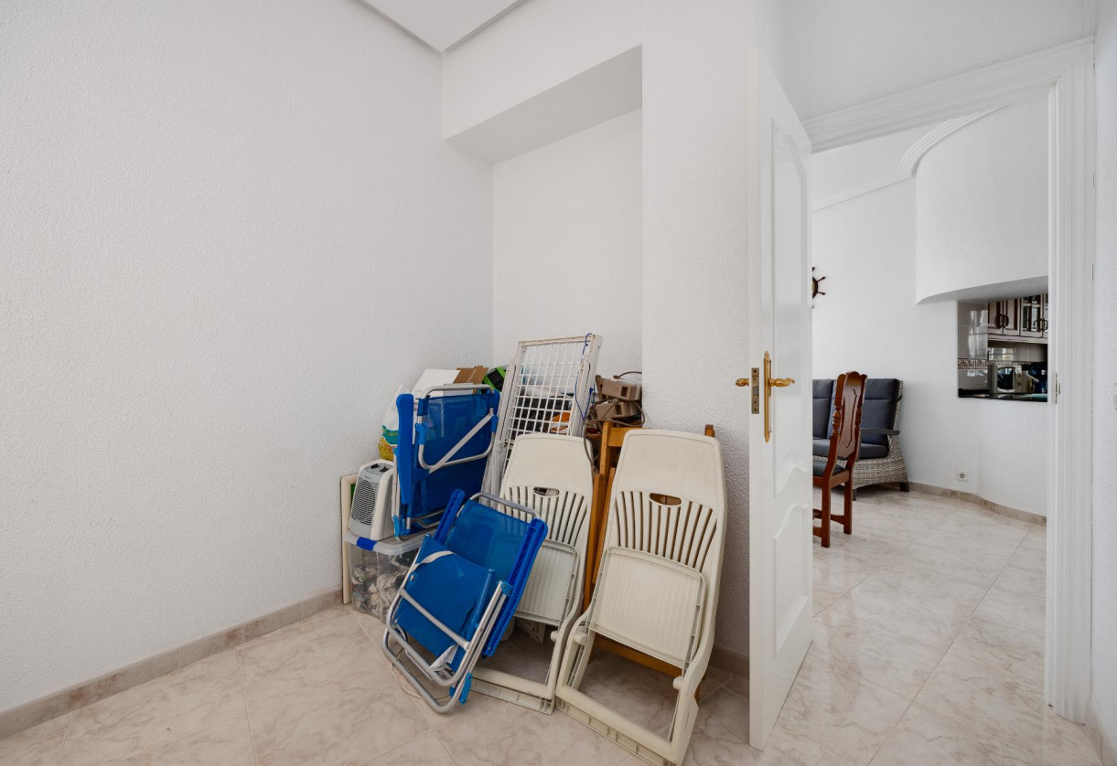 Rynek wtórny · APARTAMENTO · Torrevieja · Playa del Acequión