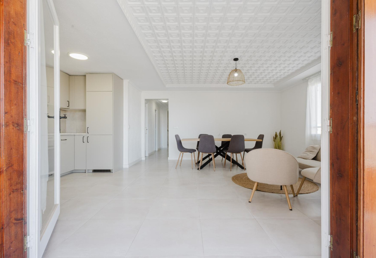 Rynek wtórny · APARTAMENTO · Torrevieja · Playa del Acequión