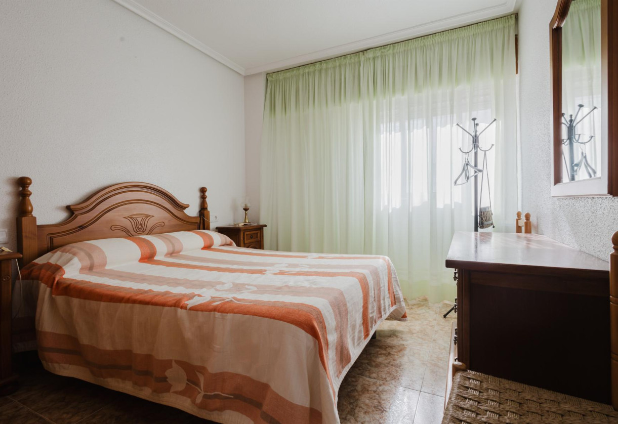 Sale · APARTAMENTO · Torrevieja · playa de los naufragos