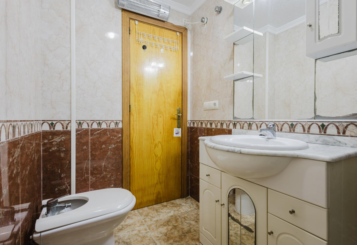 Sale · APARTAMENTO · Torrevieja · playa de los naufragos