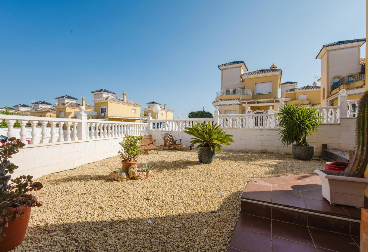 Sale · Chalet · Algorfa · LO CRISPIN