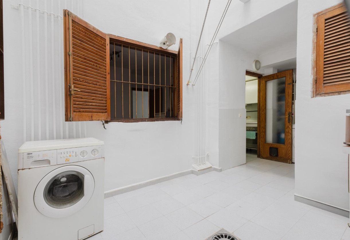 Rynek wtórny · APARTAMENTO · Torrevieja · Playa de La Acequion