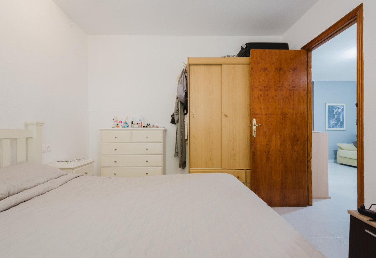 Rynek wtórny · APARTAMENTO · Torrevieja · Playa de La Acequion