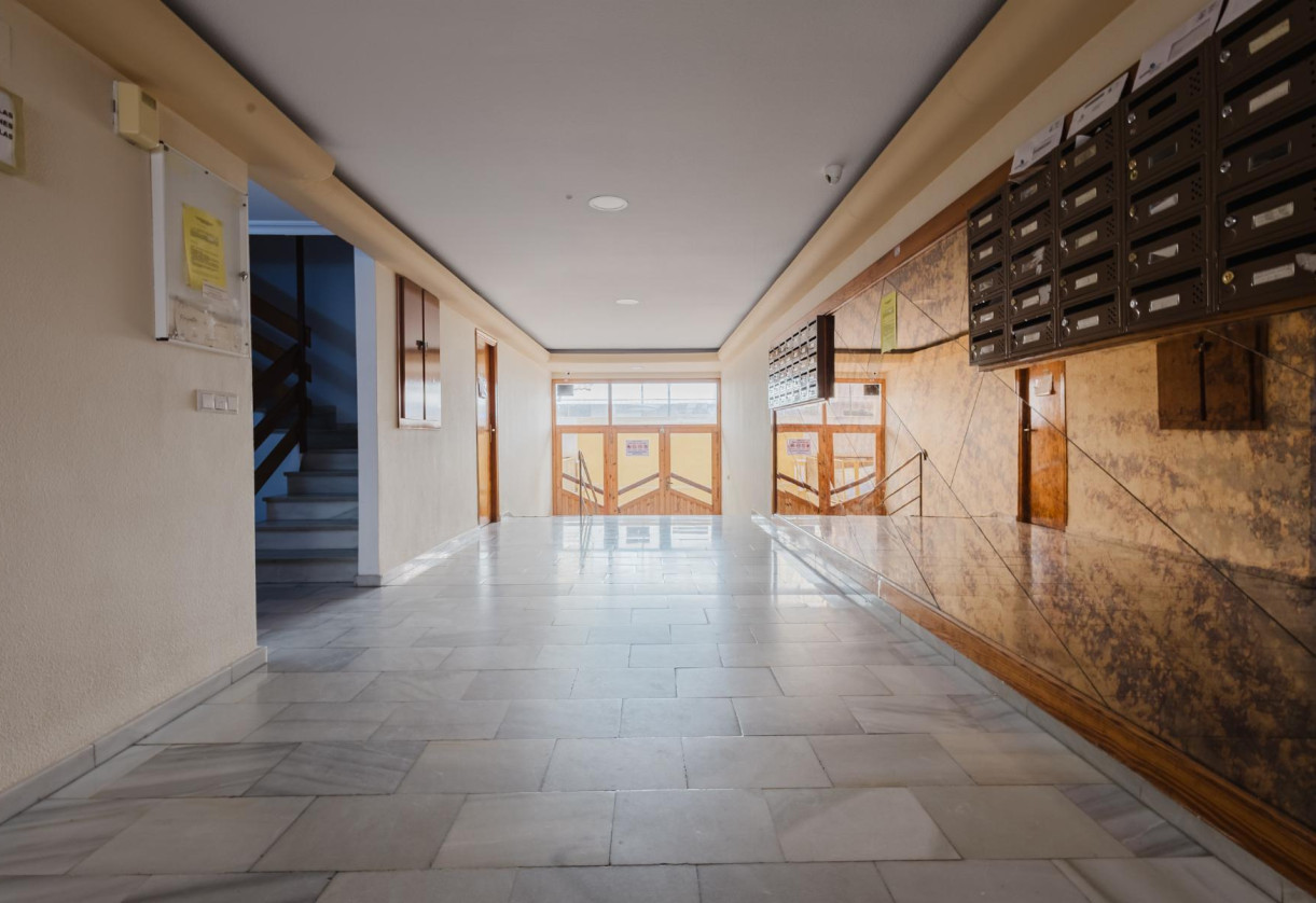 Rynek wtórny · APARTAMENTO · Torrevieja · Playa de La Acequion