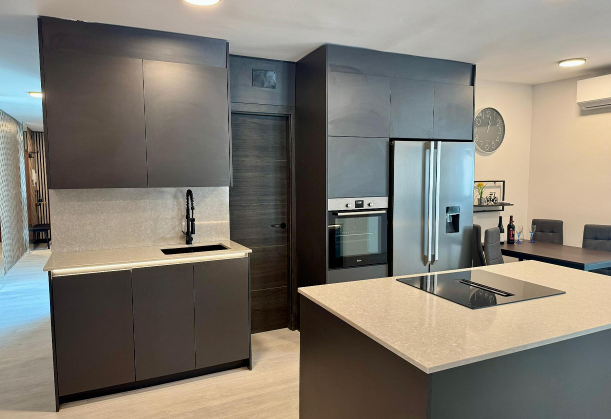 Rynek wtórny · APARTAMENTO · Torrevieja · CLUB NAUTICO TORREVIEJA