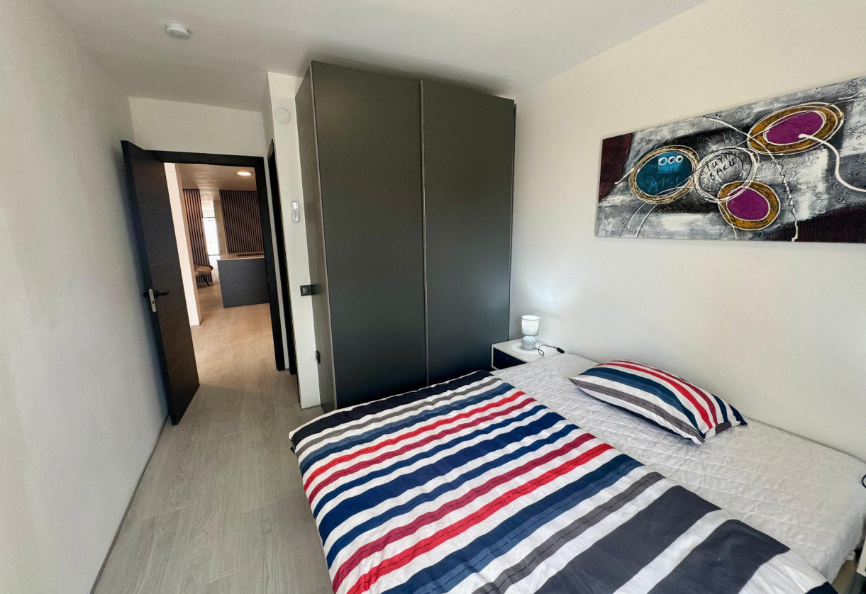 Rynek wtórny · APARTAMENTO · Torrevieja · CLUB NAUTICO TORREVIEJA