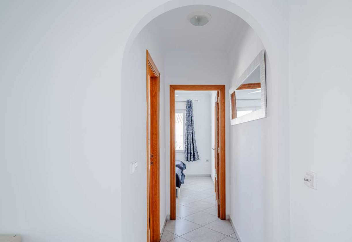 Resale · detached house · Costeres