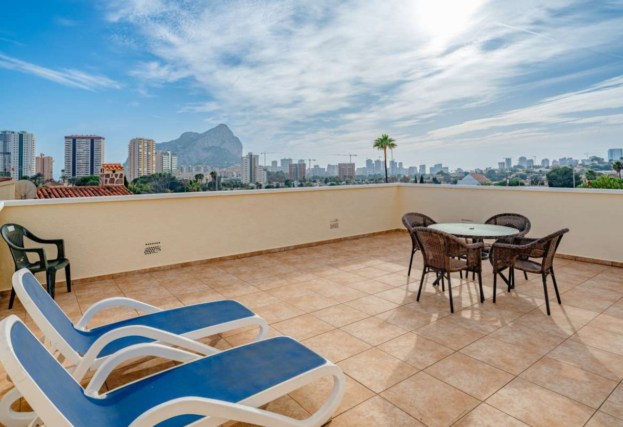 Resale · detached house · Costeres