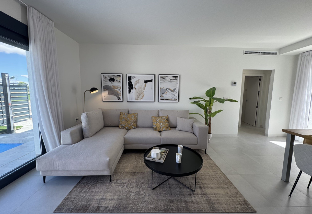 New Build · Villa · roldan