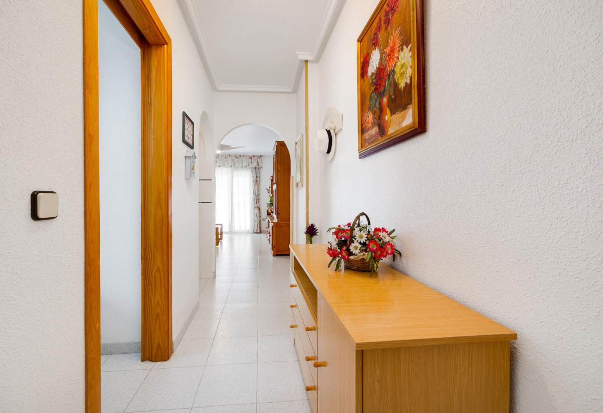 Sale · Apartment · Torrevieja · El Acequión - Los Náufragos