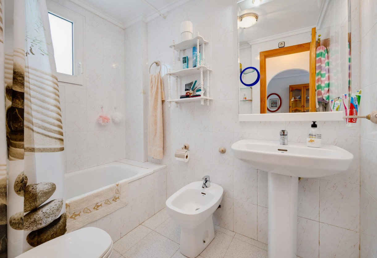 Sale · Apartment · Torrevieja · El Acequión - Los Náufragos