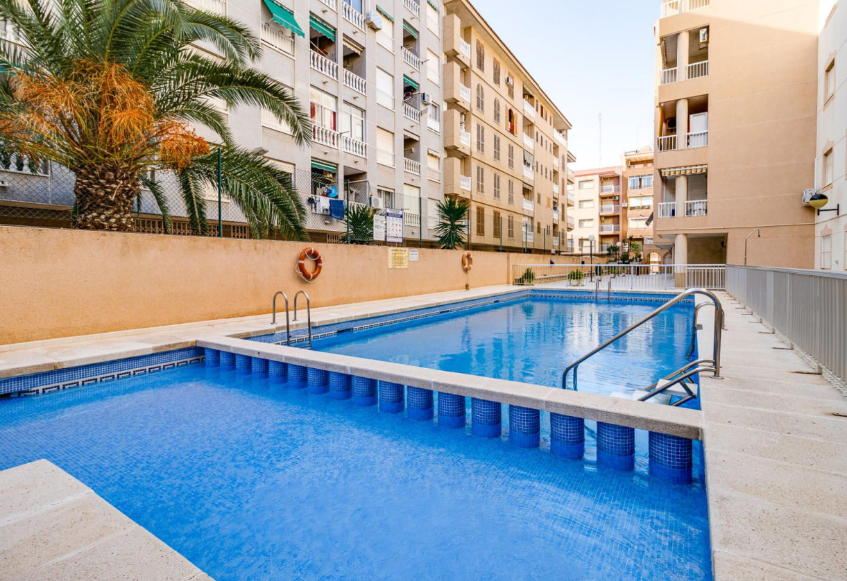 Sale · Apartment · Torrevieja · El Acequión - Los Náufragos