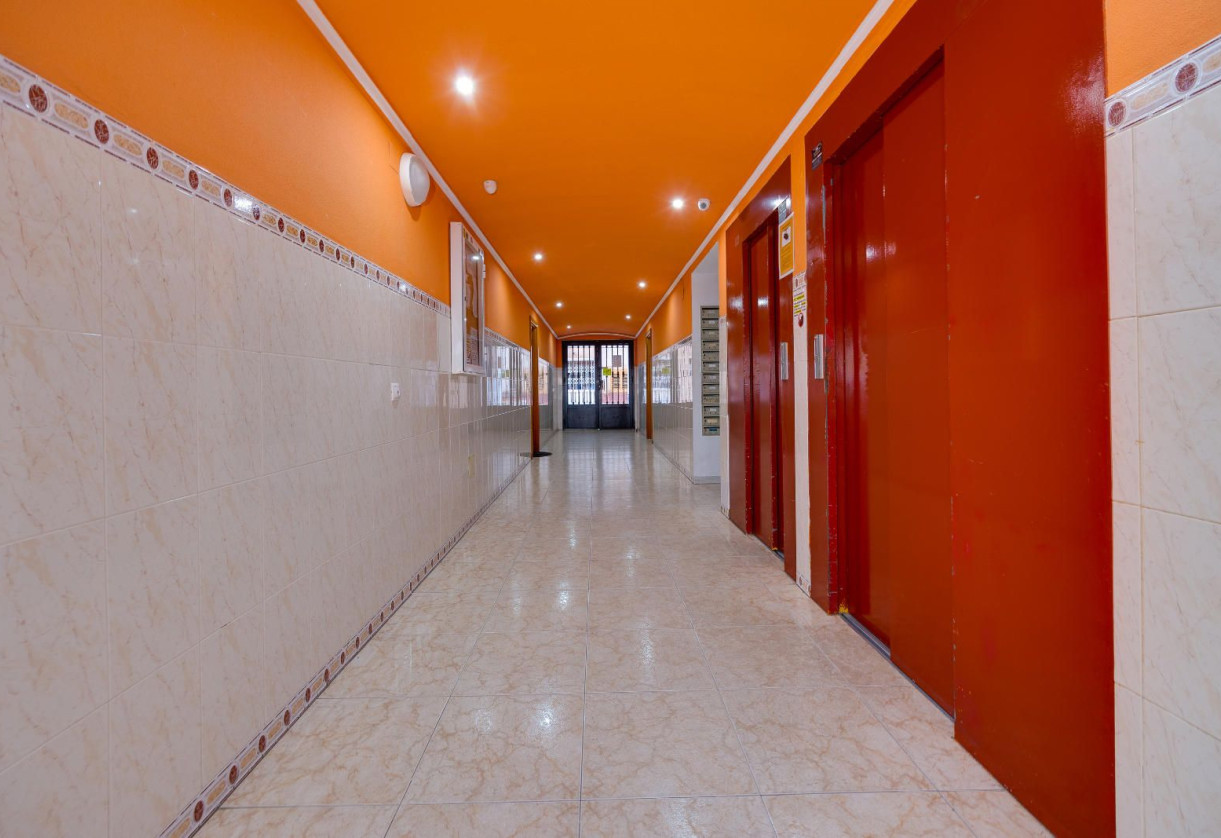 Sale · Apartment · Torrevieja · El Acequión - Los Náufragos