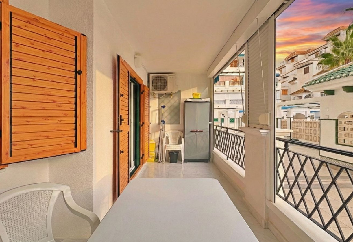 Rynek wtórny · Apartment · Torrevieja · La mata