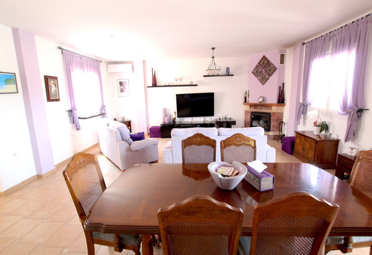 Sale · Villa · Algorfa