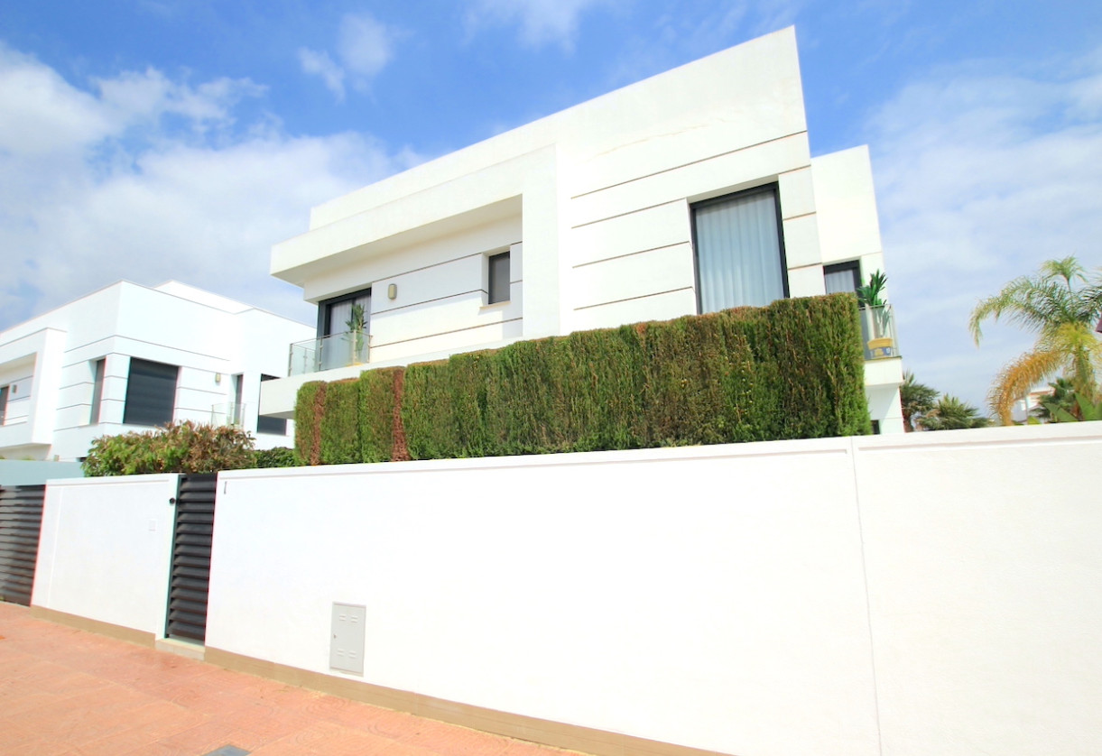 Rynek wtórny · Villa · Ciudad Quesada - Doña Pepa