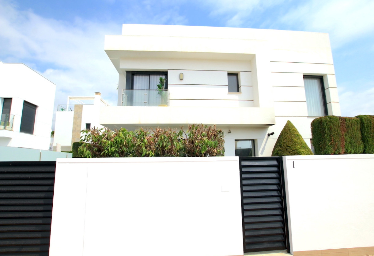 Rynek wtórny · Villa · Ciudad Quesada - Doña Pepa