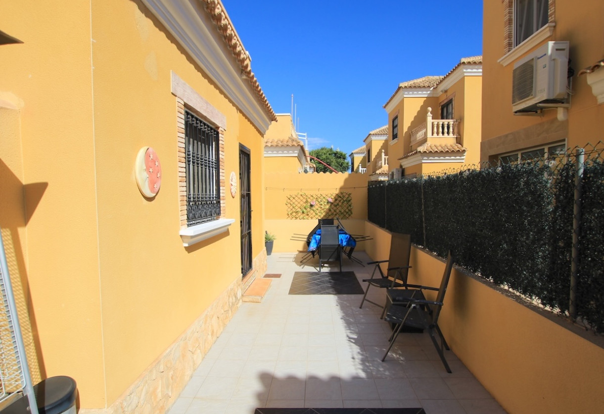 Reventa · Villa · Guardamar - El Raso