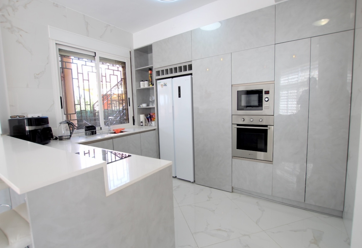 Sale · Villa · Algorfa - Urb. Lo Crispin