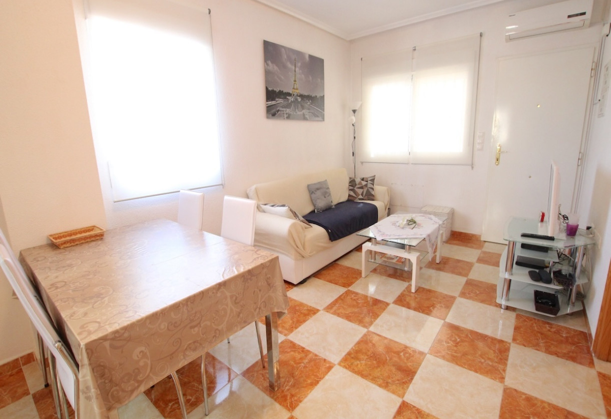 Rynek wtórny · Apartment · Heredades