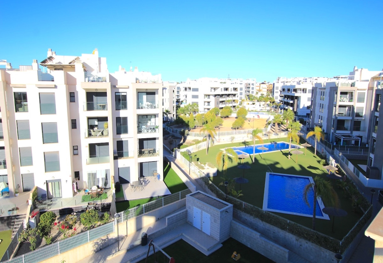 Resale · Apartment · Villamartin