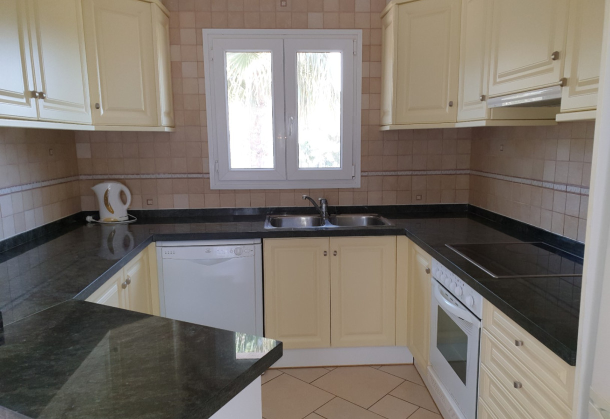 Wynajem krótkoterminowy · Villa · Jávea