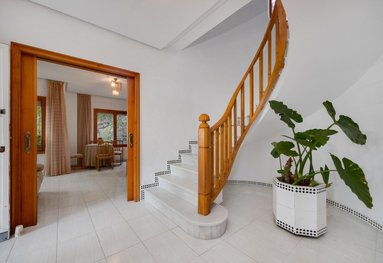 Resale · detached house · Santa Pola