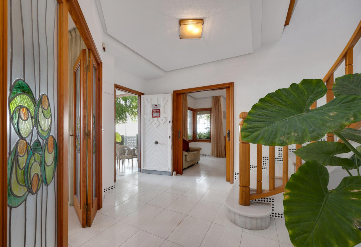 Resale · detached house · Santa Pola