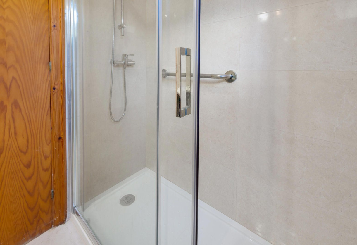 Resale · detached house · Santa Pola