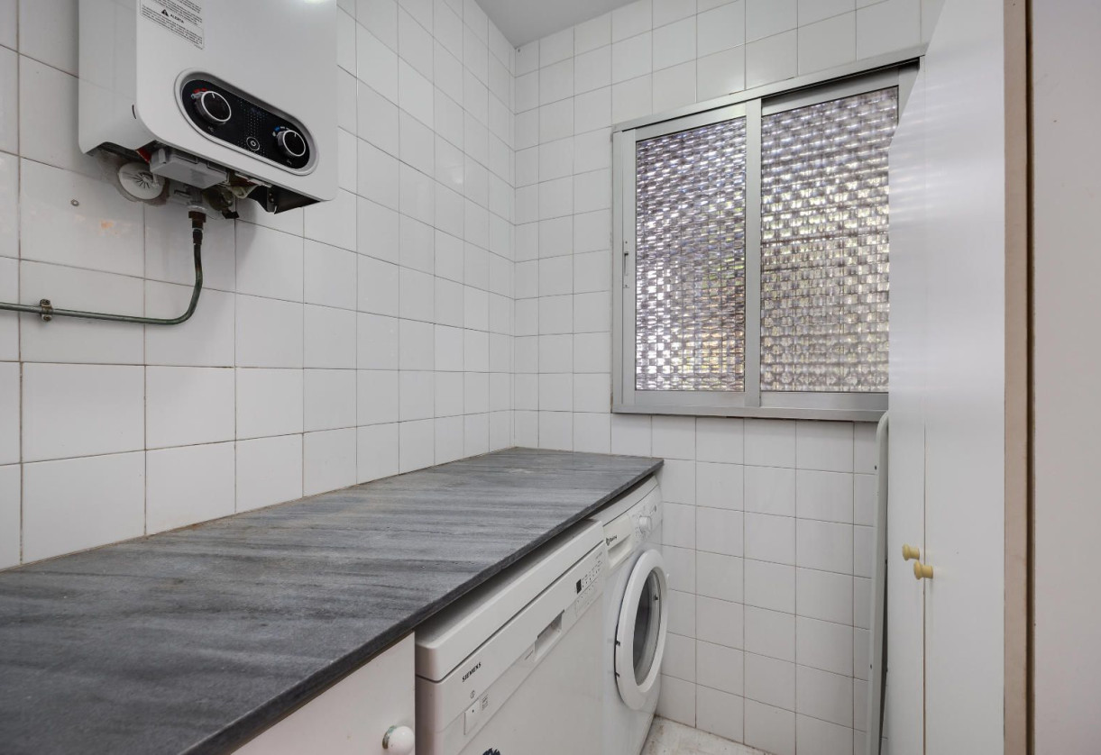 Resale · detached house · Santa Pola