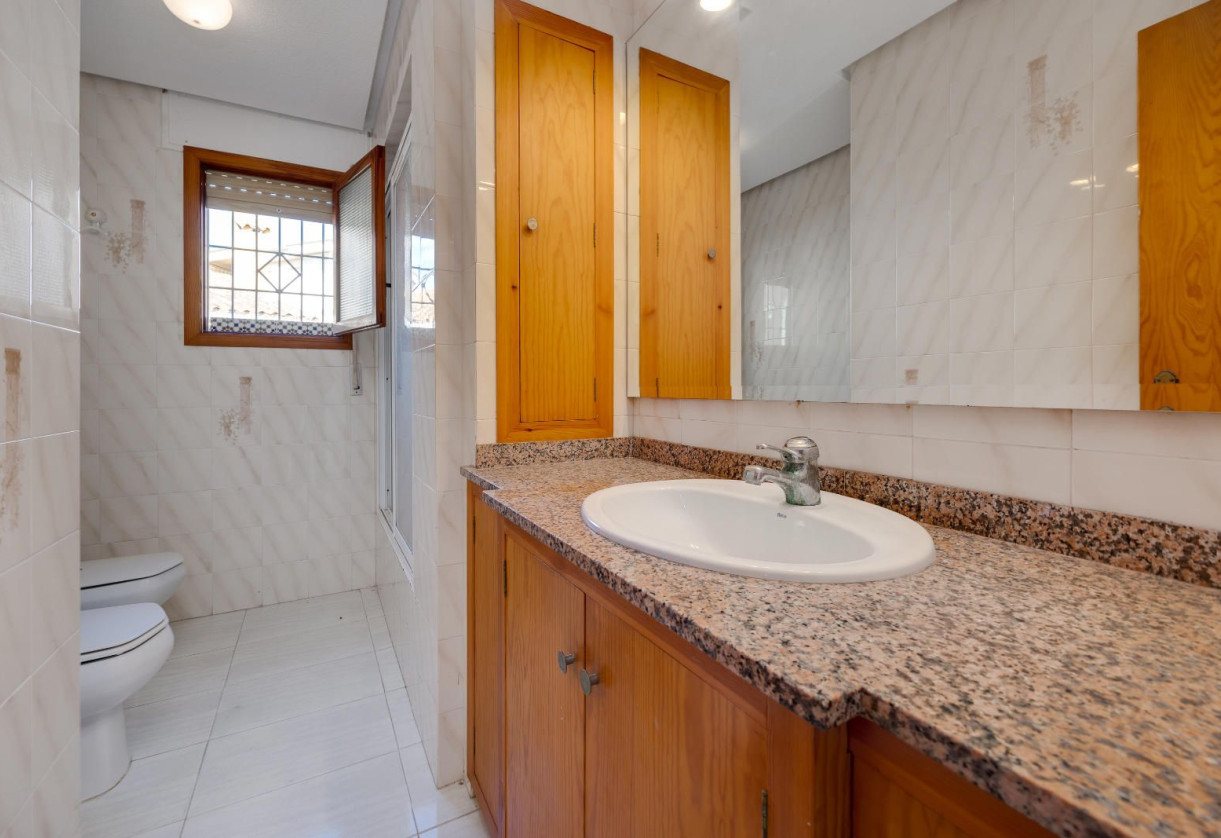 Resale · detached house · Santa Pola